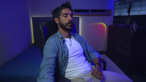 Snapshot of xxxhabibi chatting on 09.25.25 xxxhabibi online show from 09.25.25