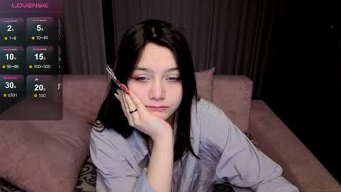 Snapshot of xxxnaughtyfoxxx chatting on 04.10.26 foxy online show from 04.10.26