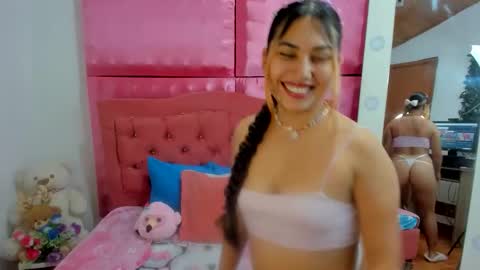 Snapshot of xxxsarita_cute chatting on 06.04.26 Sara online show from 06.04.26