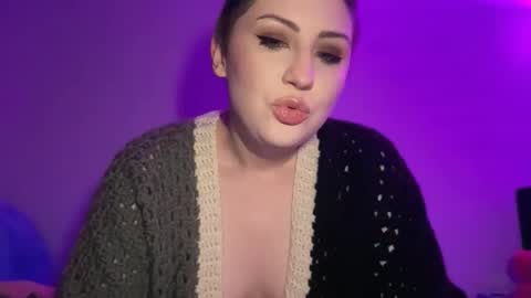 Snapshot of y0uvebeenjinxed chatting on 10.29.25 Jinx online show from 10.29.25