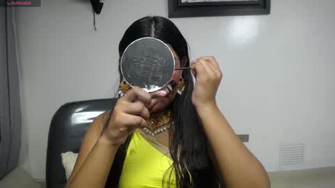 yazhini online show from 04.01.26