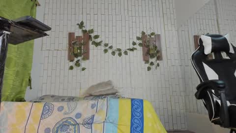 yacksson_lawrence online show from 01.12.25