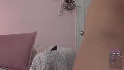 petronila online show from 10.23.25