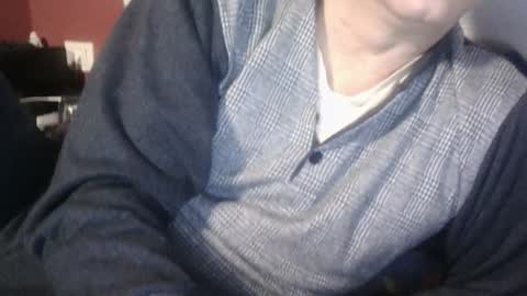 Snapshot of yahe2010 chatting on 01.11.25 grillino online show from 01.11.25