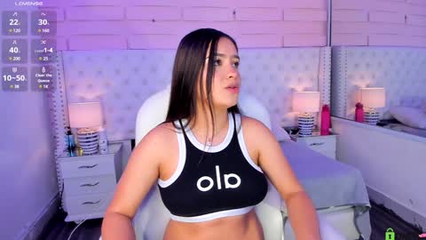 Snapshot of yaky_ chatting on 01.16.25 Yakeline online show from 01.16.25