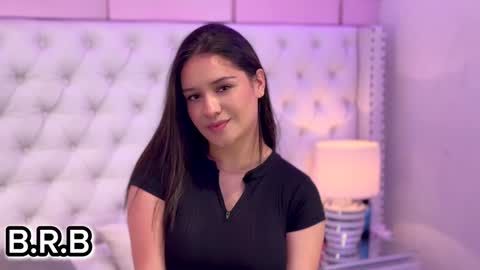 Snapshot of yaky_ chatting on 01.16.25 Yakeline online show from 01.16.25