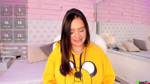 Snapshot of yaky_ chatting on 01.25.25 Yakeline online show from 01.25.25