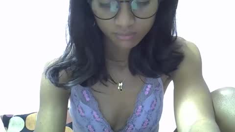 Snapshot of yalane chatting on 04.27.26 yalane online show from 04.27.26