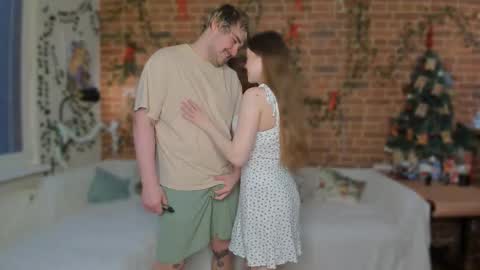 Snapshot of yami_yami_yami chatting on 12.18.25 Mia and Andry online show from 12.18.25