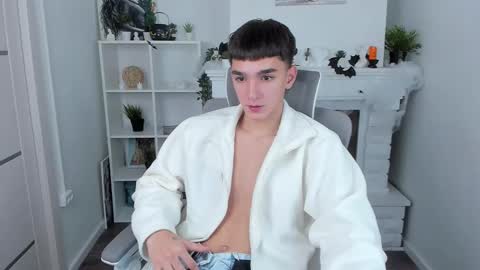 yamitwink online show from 10.25.25