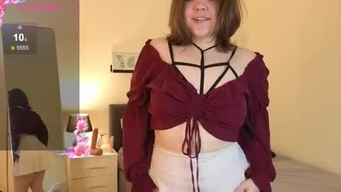 Snapshot of yane_jane chatting on 11.23.25 Sofia online show from 11.23.25