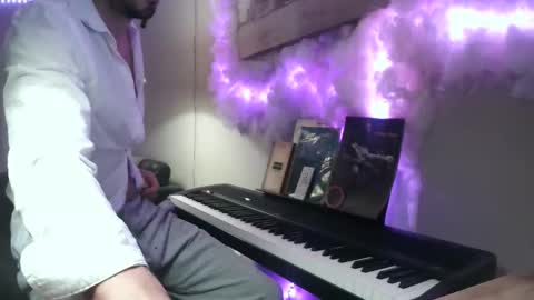 Snapshot of yannsolo8106 chatting on 10.27.25 yannsolo8106 online show from 10.27.25