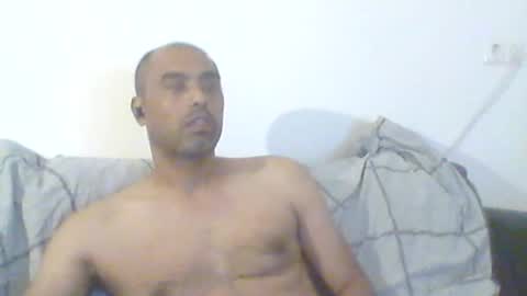 Snapshot of yanoblack369 chatting on 06.18.26 yanoblack369 online show from 06.18.26