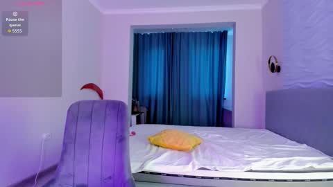 Yana online show from 10.26.25