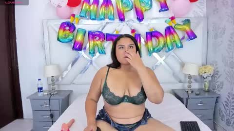 Snapshot of yaragarcia chatting on 02.18.26 Yara online show from 02.18.26