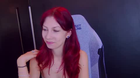 Snapshot of yasemina_ chatting on 03.12.26 Yase online show from 03.12.26