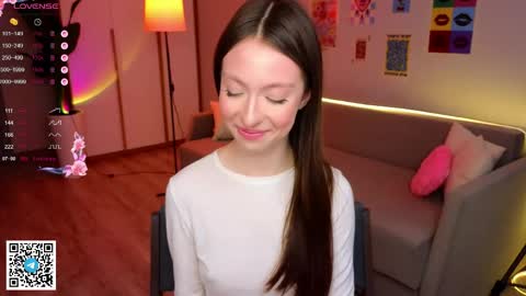 Snapshot of yasmin_kass chatting on 04.22.26 Yasmin online show from 04.22.26