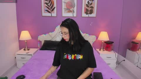 Snapshot of yayaqueen chatting on 06.05.26 Yaya online show from 06.05.26