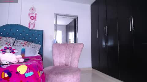 Snapshot of yazmin_mature chatting on 04.18.26 Jasmin online show from 04.18.26