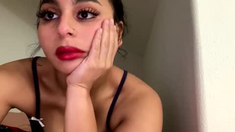 yazzydeleon online show from 11.13.25