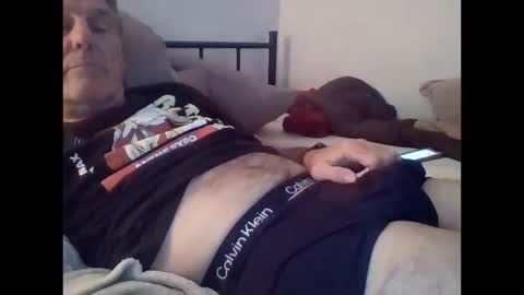 Snapshot of yeah_baby6988 chatting on 10.10.25 yeah_baby6988 online show from 10.10.25