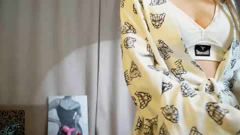 Snapshot of yeepshyy chatting on 02.06.26 Kate online show from 02.06.26