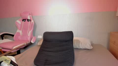 yeika_foxy online show from 04.11.26