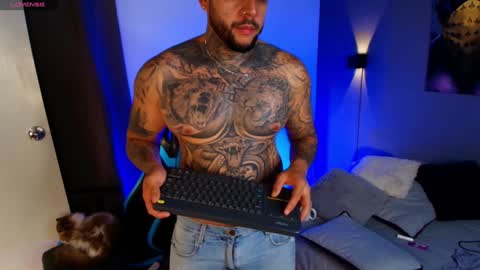 yeikoe1 online show from 01.18.25