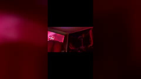 Ella Ts online show from 04.25.26
