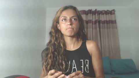 Snapshot of yemaya_28 chatting on 05.12.26 Yemaya 28 online show from 05.12.26