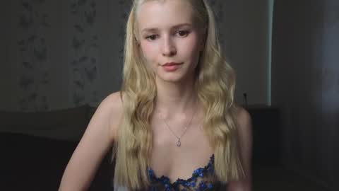 Snapshot of yennaone chatting on 07.14.26 Yenna online show from 07.14.26