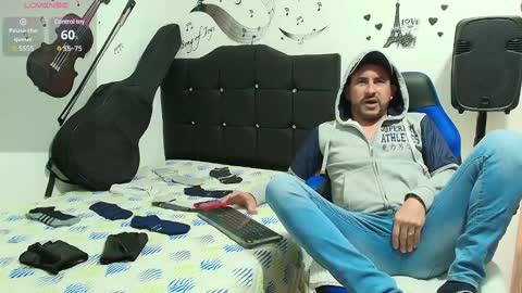 Snapshot of yeol_king chatting on 03.01.25 Yeol online show from 03.01.25