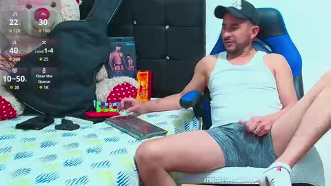 Snapshot of yeol_king chatting on 10.12.25 Yeol online show from 10.12.25