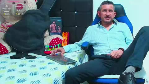 Snapshot of yeol_king chatting on 10.15.25 Yeol online show from 10.15.25