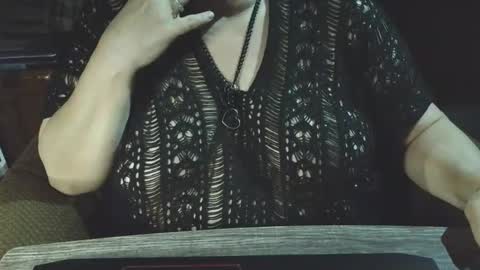 yessirprincesspet online show from 04.04.26