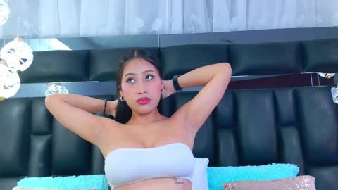 Yesy online show from 09.14.25