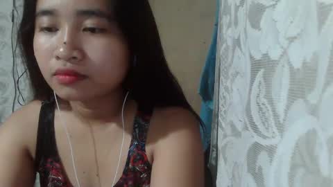 yhang_19 online show from 12.05.24