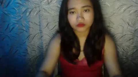 yhang_19 online show from 10.04.25