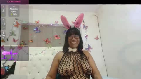 Yhazan Blake online show from 11.01.25