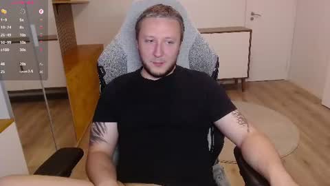 Snapshot of yhdxhy chatting on 06.21.26 James online show from 06.21.26