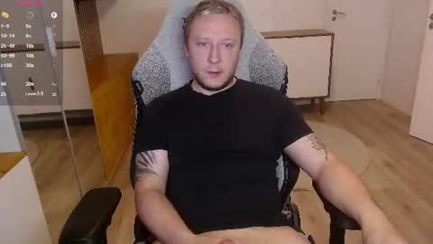 Snapshot of yhdxhy chatting on 07.27.26 James online show from 07.27.26