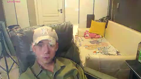 Snapshot of yichen009 chatting on 07.25.26 yichen009 online show from 07.25.26