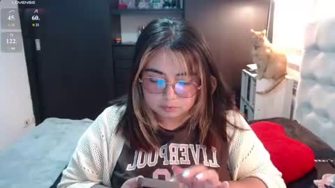 Snapshot of yini_angel07 chatting on 06.18.26 hii i am yini online show from 06.18.26