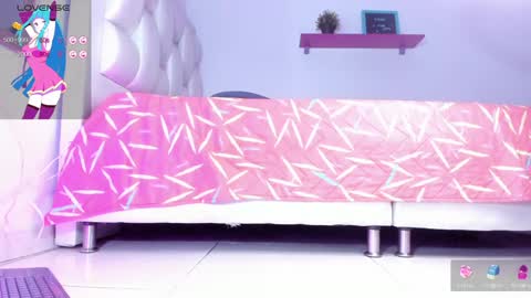 Yiovanna online show from 01.18.25