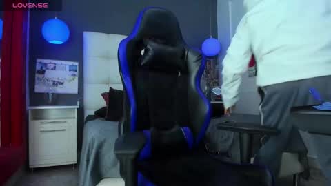 Yiyo online show from 11.16.25