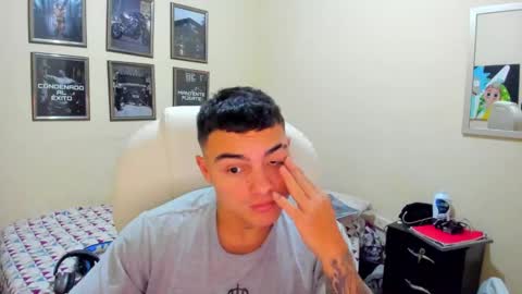 Snapshot of yker18 chatting on 12.27.24 yker online show from 12.27.24