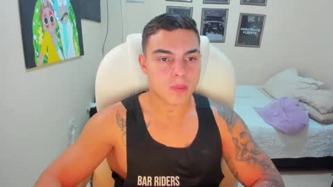 Snapshot of yker18 chatting on 01.14.25 yker online show from 01.14.25