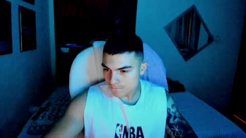 Snapshot of yker18 chatting on 10.12.25 yker online show from 10.12.25