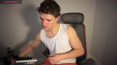 yngdesire1 online show from 03.27.26