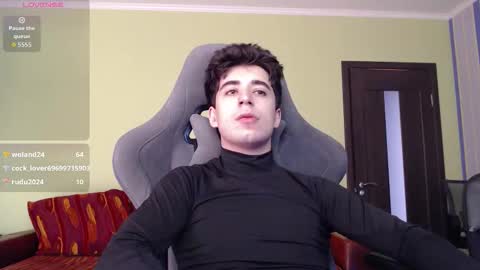 yofukashi online show from 10.15.25